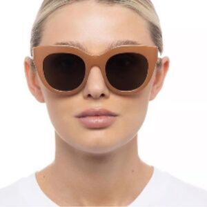 Le Specs Air Heart Caramel